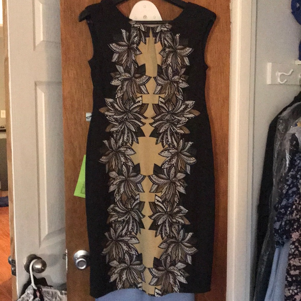 🔴 Offers Accepted 🔴 Black floral shift dress